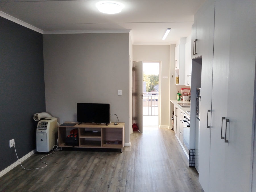 1 Bedroom Property for Sale in Haasendal Western Cape